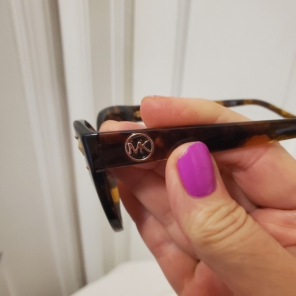 Michael Kors Brown Tortoise Shell With goldtone accents Sunglasses - Picture 3 of 8